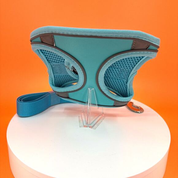 Step-in Lock Adjustable Cat Harness & 5ft Leash Set (XS) - Picture 2 of 4